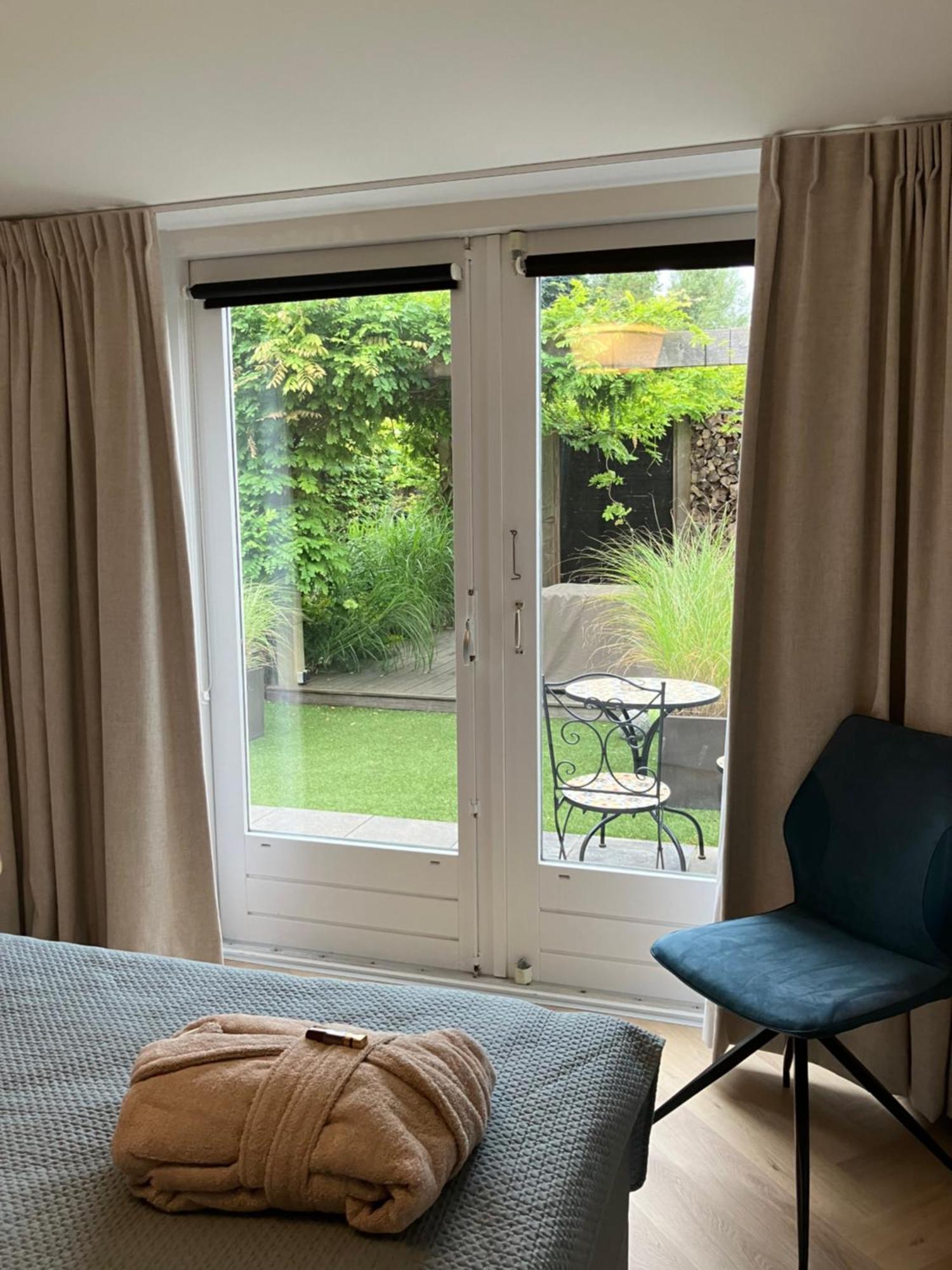B&B Schiphol Amsterdam Rijsenhout エクステリア 写真