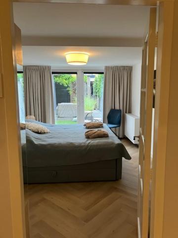 B&B Schiphol Amsterdam Rijsenhout エクステリア 写真